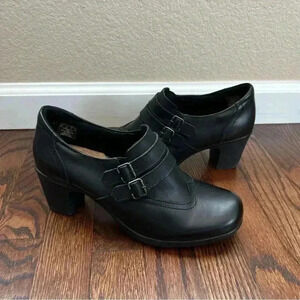 Thom McAn Black Clover Heeled Shoes Size 8 W Black Leather Ankle Bootie Buckle